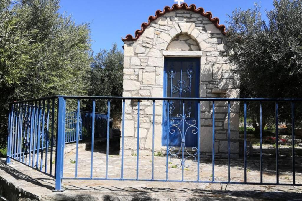 Stonehouse Olivelia - Afrathias Beach Tympaki Exterior photo
